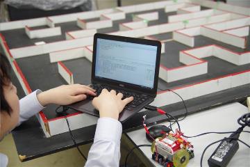 로봇대회 마이크로 마우스 준비_일본전자전문학교  (3).JPG
