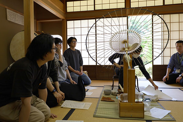 동양미술학교 400년 역사 아시마우산 체험 5.jpg